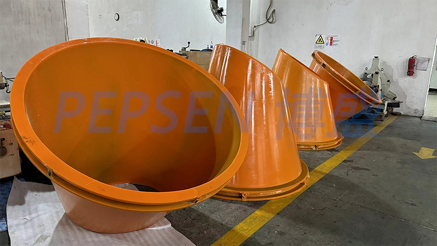 聚氨酯包膠料斗港機應用優勢 